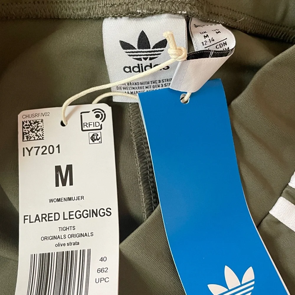 Adicolor Flared Leggings form Adidas - Picture 5 of 6